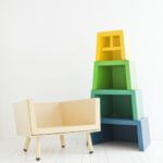 02_Stacking_Throne_2011-02-17_500x1000