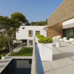pure-white-house-01-1